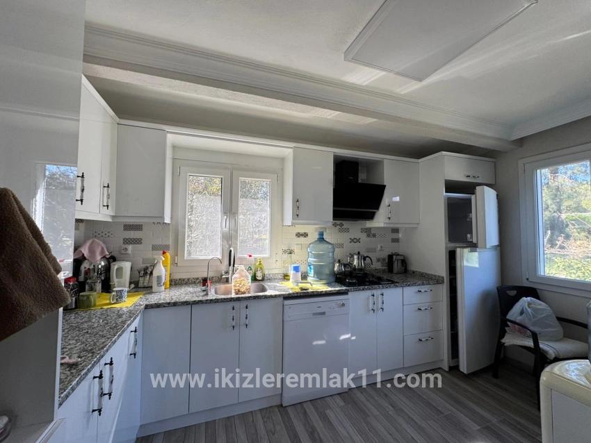 4+1 Bedroom Villa For sale in Cumhuriyet Nbh. Seferihisar Doğanbey - 165 m²