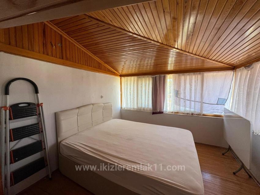 Seferihisar'cumhuriyet District, Meltem Tour Site 4+1 Villa For Sale By The Sea