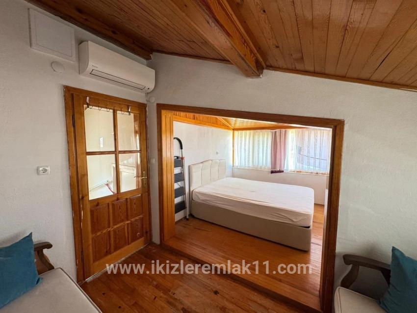 4+1 Bedroom Villa For sale in Cumhuriyet Nbh. Seferihisar Doğanbey - 165 m²