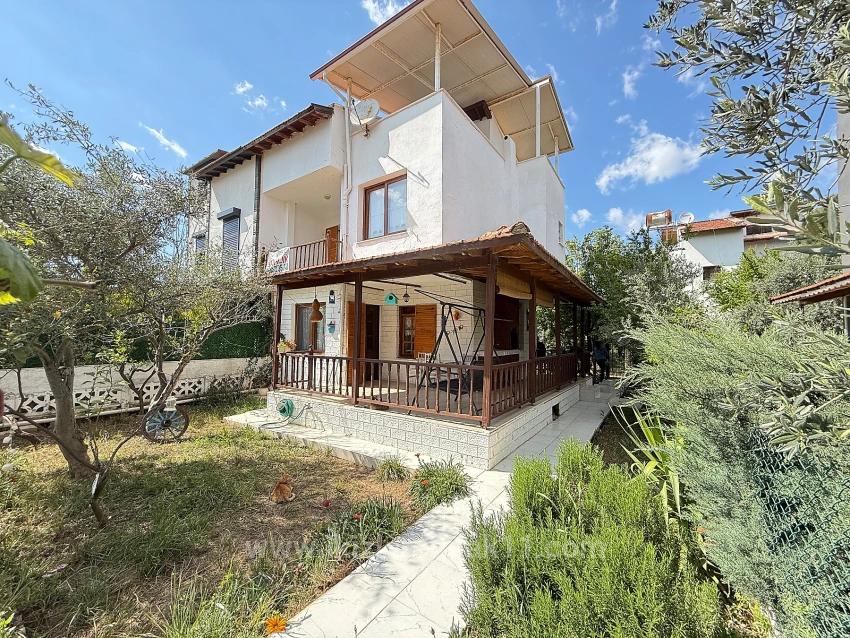 3+1 Duplex Villa With Spacious Garden In Doğanbey Center, Seferihisar