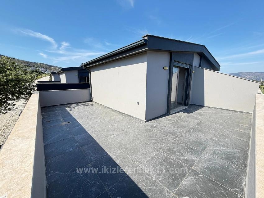 3+1 Ultra Luxury Villa For Sale With Sea View In Doğanbey