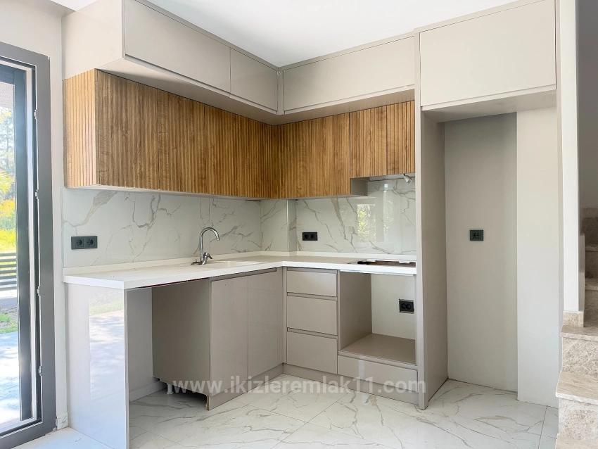 3+1 Ultra Luxury Villa For Sale With Sea View In Doğanbey