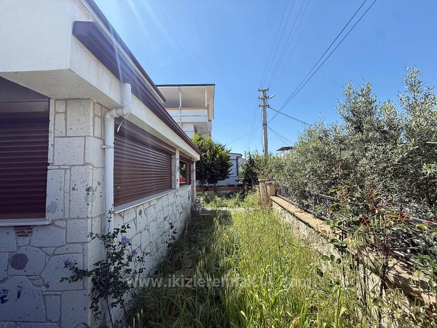 2+1 Fully Furnished Villa With Garden For Sale In Doğanbey, Seferihisar