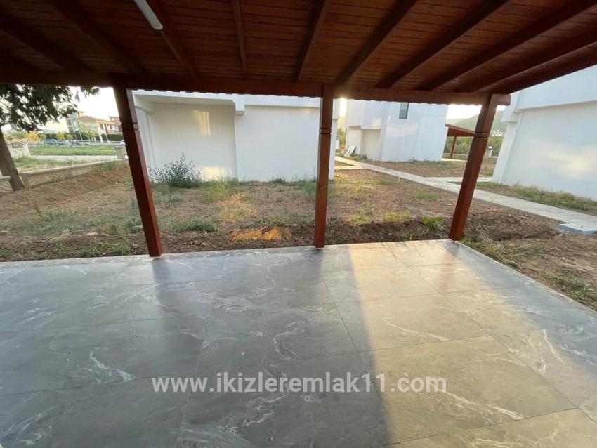 3+1 Bedroom Villa For sale in Cumhuriyet Nbh. Seferihisar Doğanbey - 180 m²
