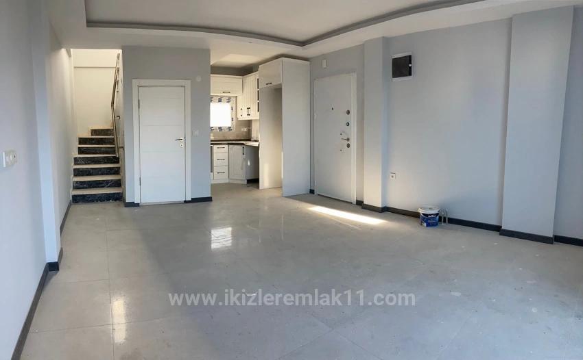 2+1 Villa With Sea View And Garden For Sale In Doğanbey, Seferihisar