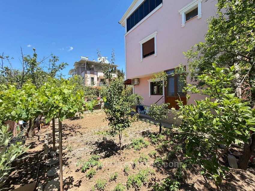 4+1 Detached Villa With Garden For Sale In Doğanbey, Seferihisar