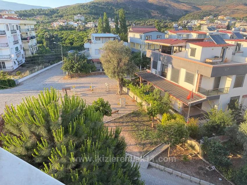 In Ürkmez, 400 M To The Sea, Separate Kitchen Double Balcony Spacious 2+1 Apartment