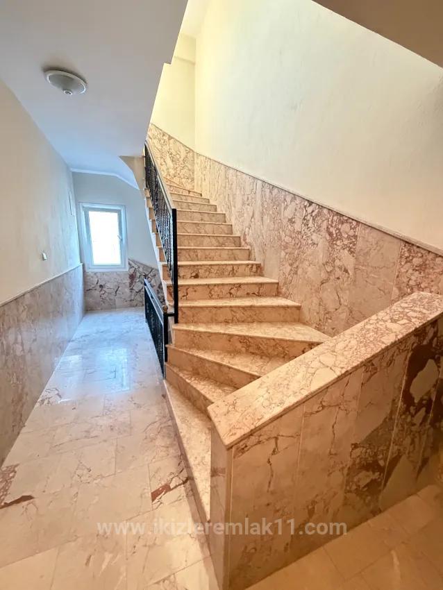In Ürkmez, 400 M To The Sea, Separate Kitchen Double Balcony Spacious 2+1 Apartment