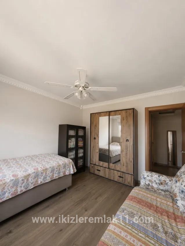 4+1 Bedroom Villa For sale in Gümüldür Fevzi Çakmak Nbh. Menderes Gümüldür - 170 m²