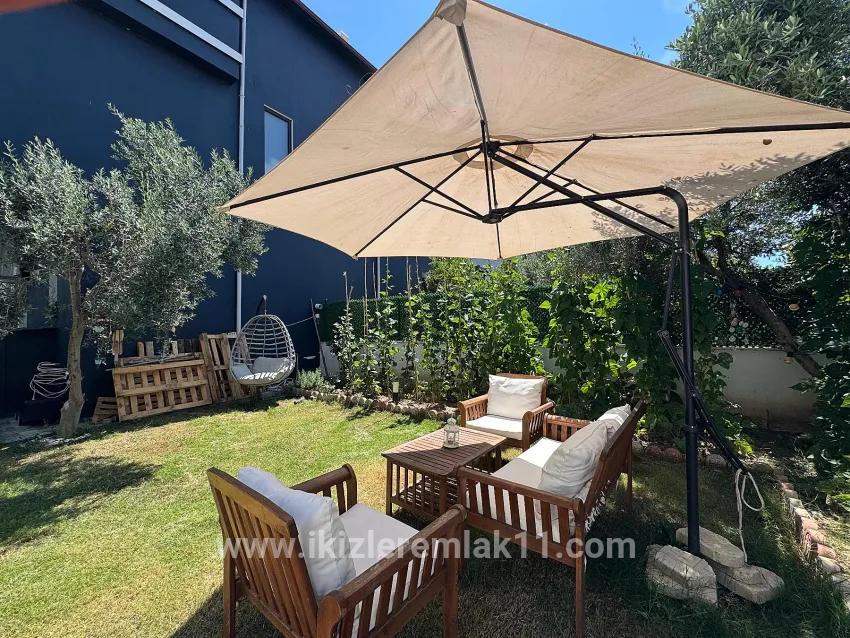 For sale In Seferihisar Doğanbey 3+1 spacious garden duplex summer house