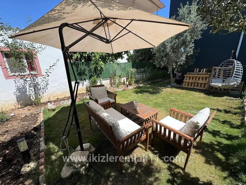 For sale In Seferihisar Doğanbey 3+1 spacious garden duplex summer house