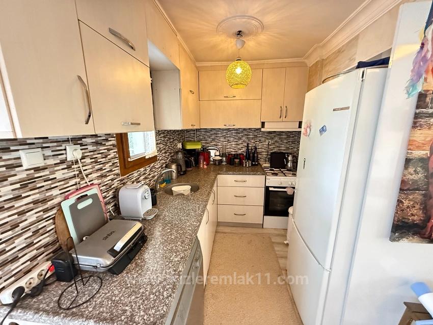 Urgent Sale 3+1 Villa With Large Garden In Seferihisar Doğanbey Center