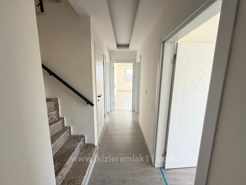 3 + 2 Duplex Apartment With New Elevator For Sale In Seferihisar Ürkmez Center