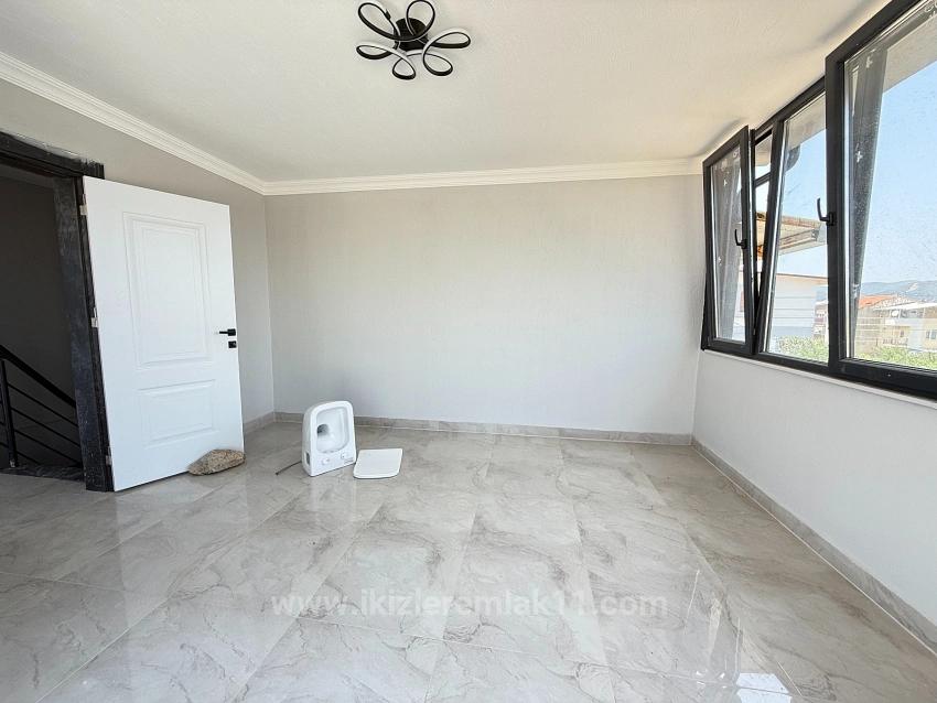 3+1 Detached Villa With A Brand New Garden For Sale In Seferihisar Doğanbey