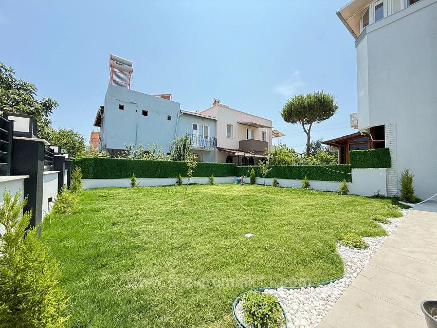 3+1 Detached Villa With A Brand New Garden For Sale In Seferihisar Doğanbey