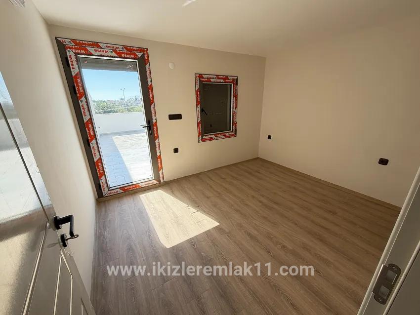 3+1 Bedroom Villa For sale in Mersin Alanı Nbh. Seferihisar Ürkmez - 200 m²