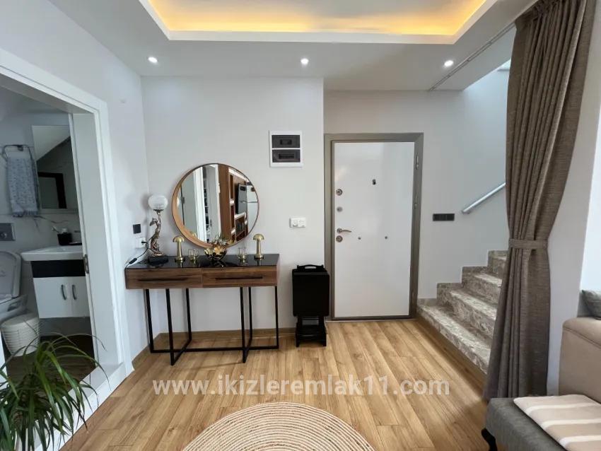 3+1 Bedroom Summerhouse For Sale in Bengiler Nbh. Seferihisar Ürkmez - 160 m²