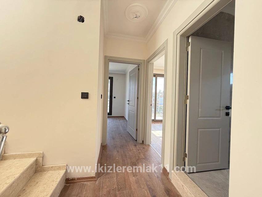 3+1 Bedroom Villa For sale in Cumhuriyet Nbh. Seferihisar Doğanbey - 180 m²