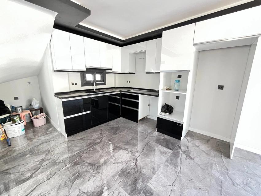 3+1 Detached Villa With A Parent's Bedroom In A 390 M2 Garden For Sale In Seferihisar Doganbey