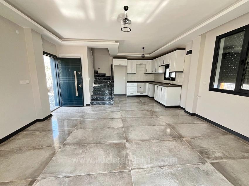 Brand New Detached 3+1 Villa With Large Garden For Sale In Seferihisar Doğanbey