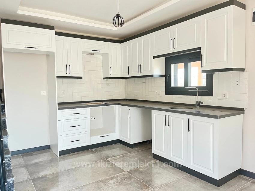 Brand New Detached 3+1 Villa With Large Garden For Sale In Seferihisar Doğanbey