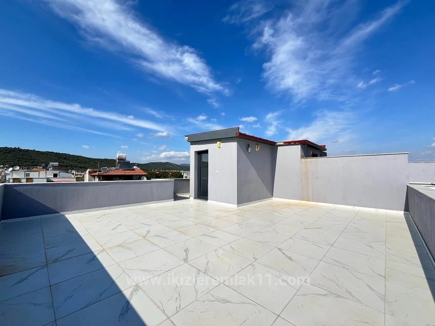 Brand New Detached 3+1 Villa With Large Garden For Sale In Seferihisar Doğanbey