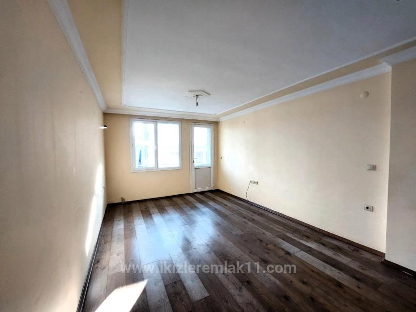 2+1 Middle Floor Flat For Sale In Seferihisar Ürkmez Center