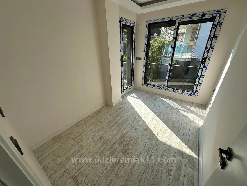 2+1 Brand New Duplex Villa With Garden For Sale In Seferihisar Ürkmez Center