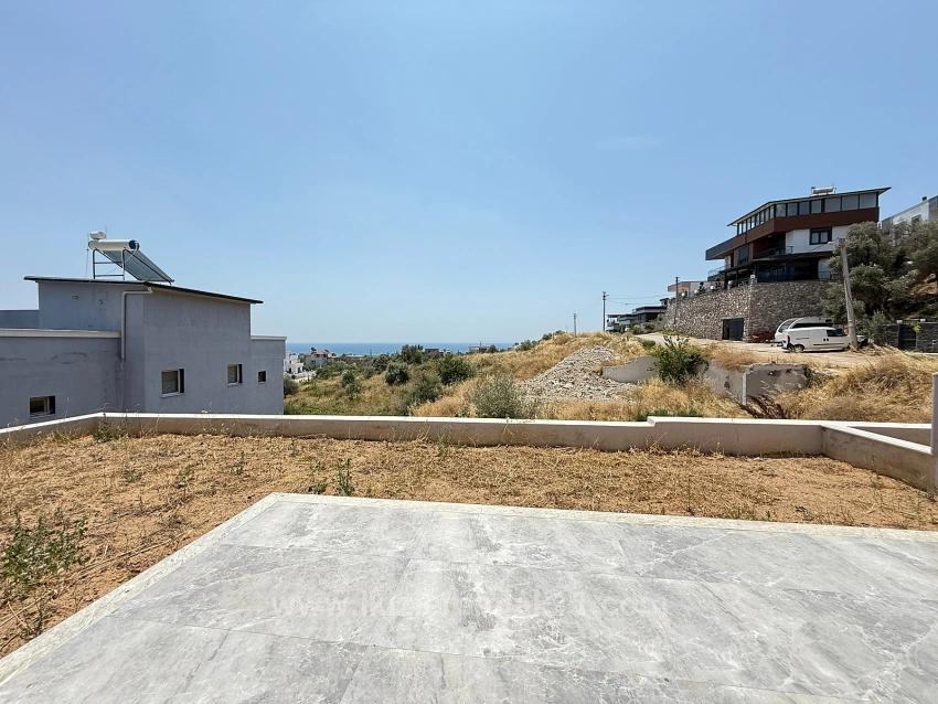 3+1 Villa With Sea View And Detached Garden For Sale In Seferihisar Doğanbey