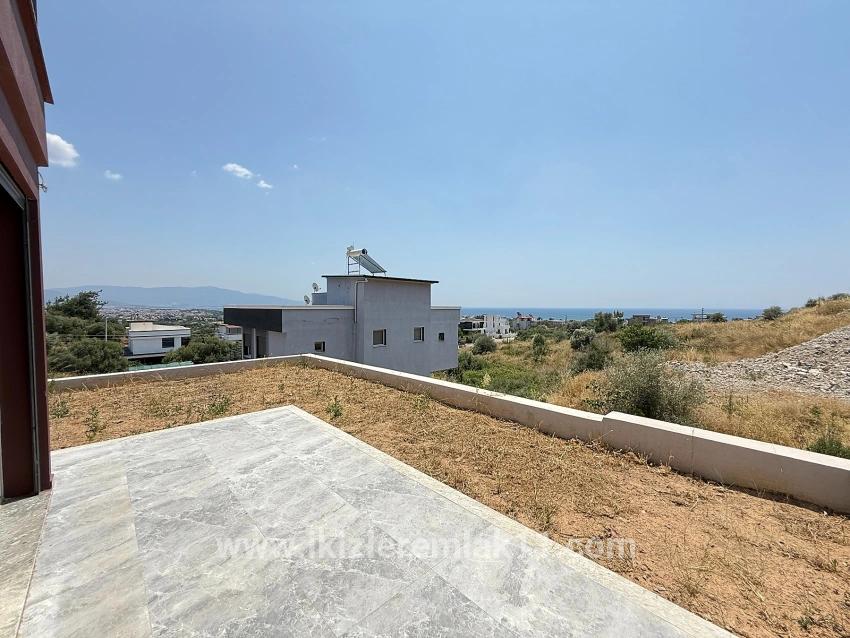 3+1 Bedroom Villa For sale in Atatürk Nbh. Seferihisar Doğanbey - 170 m²