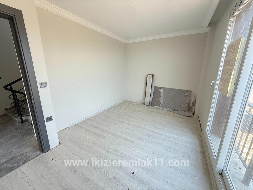 3+1 Bedroom Villa For sale in Atatürk Nbh. Seferihisar Doğanbey - 170 m²