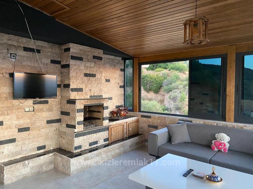 3+1 Detached Villa With Sea View And Pool For Sale In Seferihisar Doğanbey