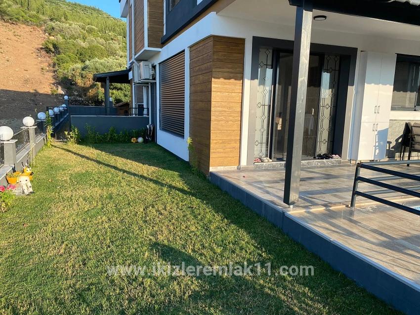 3+1 Bedroom Villa For sale in Atatürk Nbh. Seferihisar Doğanbey - 180 m²