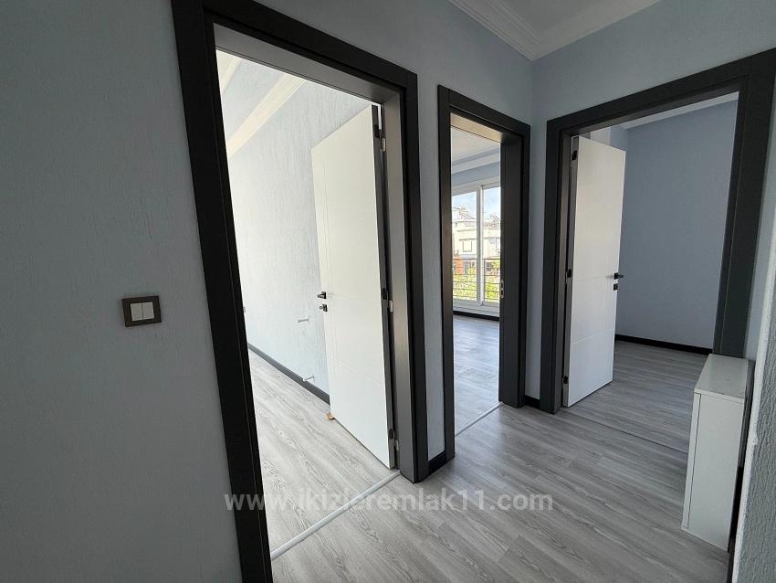 Single Detached 3+1 Duplex Villa On A 300 M2 Plot In Seferihisar Doğanbey