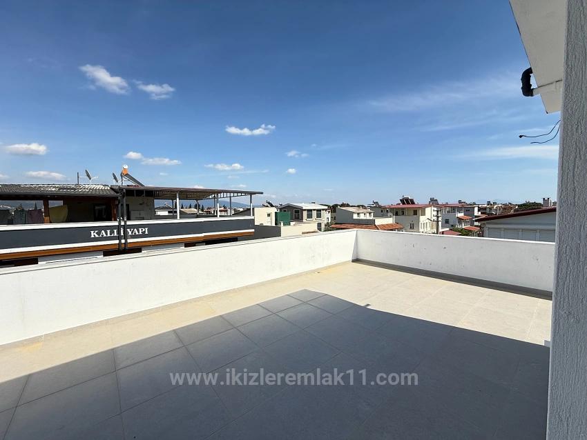 Single Detached 3+1 Duplex Villa On A 300 M2 Plot In Seferihisar Doğanbey