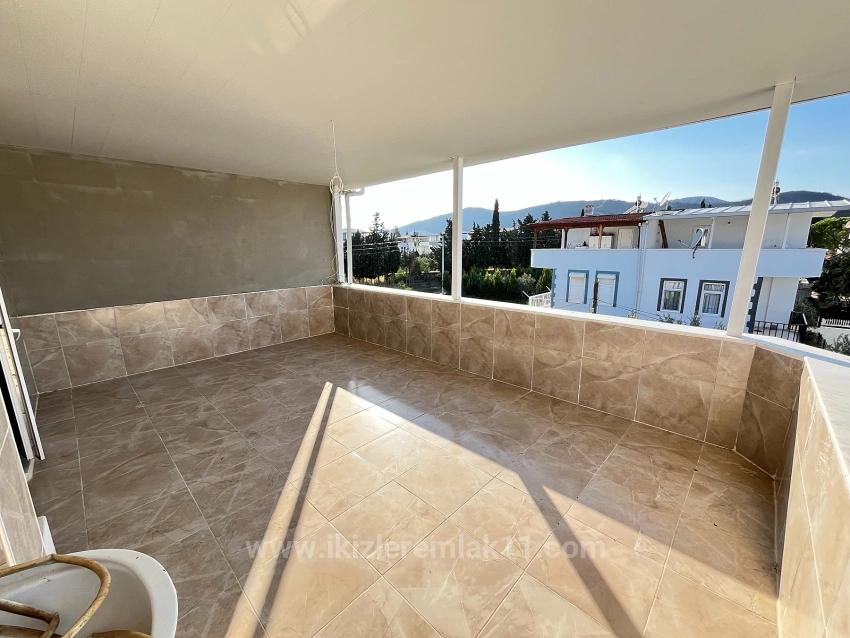 Detached 4+1 Duplex Villa For Sale In Seferihisar Doğanbey