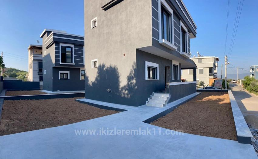 Fully Detached Luxury 3+1 Villa For Sale In Seferihisar Doğanbey