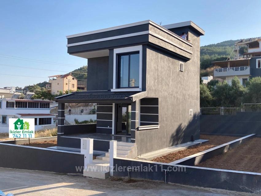 Fully Detached Luxury 3+1 Villa For Sale In Seferihisar Doğanbey