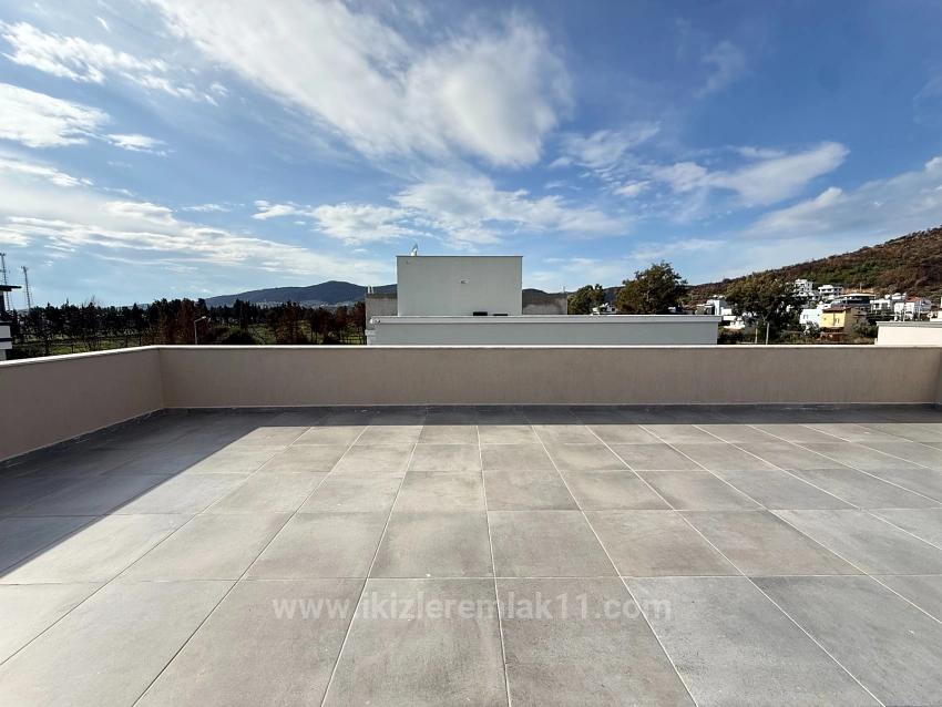 Brand New Luxury Detached Villa With Pool For Sale In Seferihisar Doğanbey