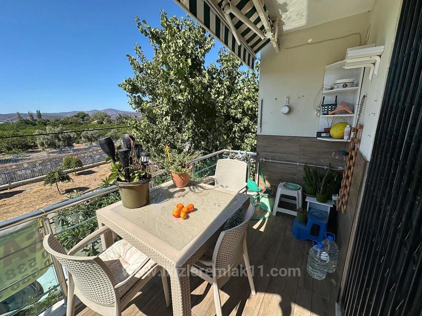 2+1 Apartment For Sale In Seferihisar Ürkmez Center, Close To The Sea