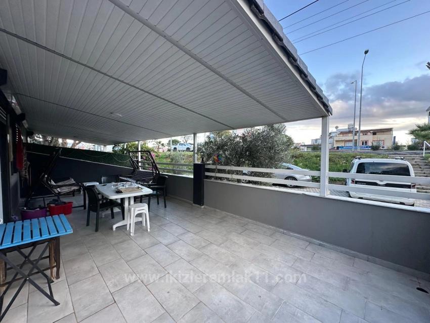 2+1 Ground Floor Apartment For Sale In Seferihisar Doğanbey, 200 M From The Sea