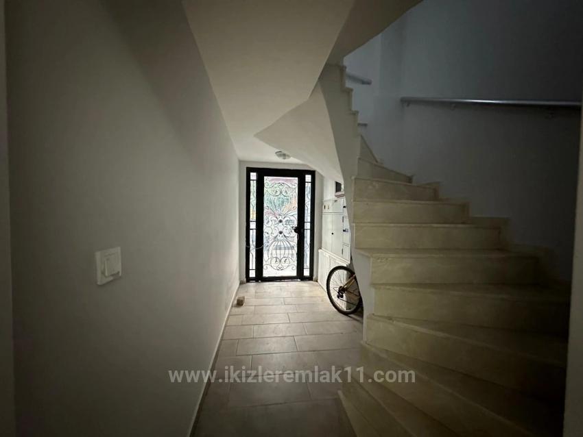 2+1 Ground Floor Apartment For Sale In Seferihisar Doğanbey, 200 M From The Sea