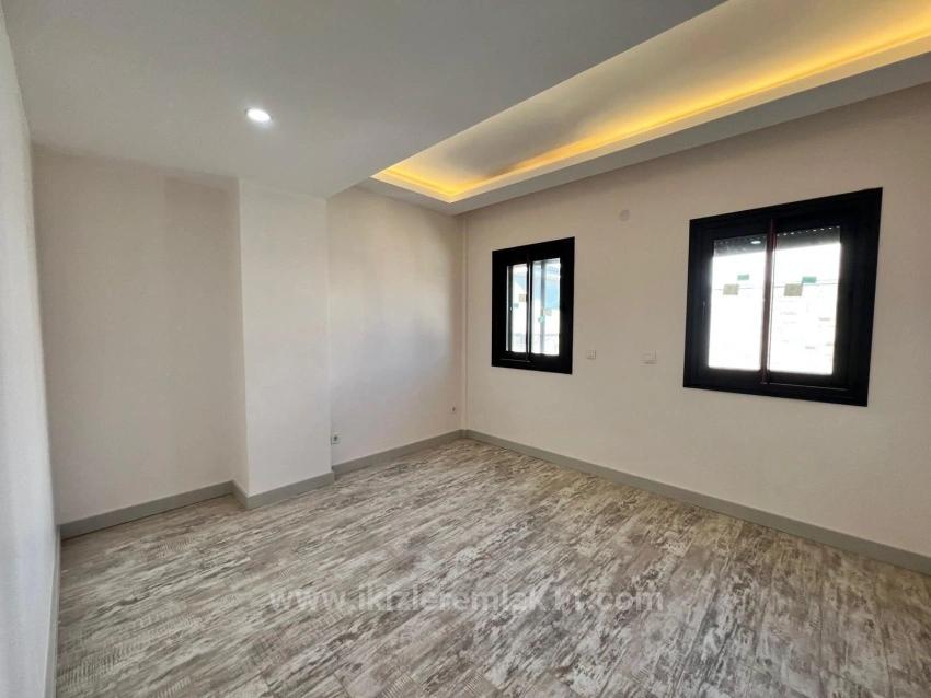 4+1 Villa With Private Pool And Luxury Fireplace For Sale In Seferihisar Akarca