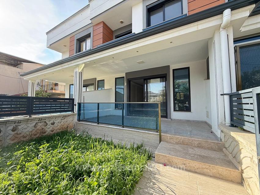 3+1 Bedroom Villa For sale in Cumhuriyet Nbh. Seferihisar Doğanbey - 170 m²