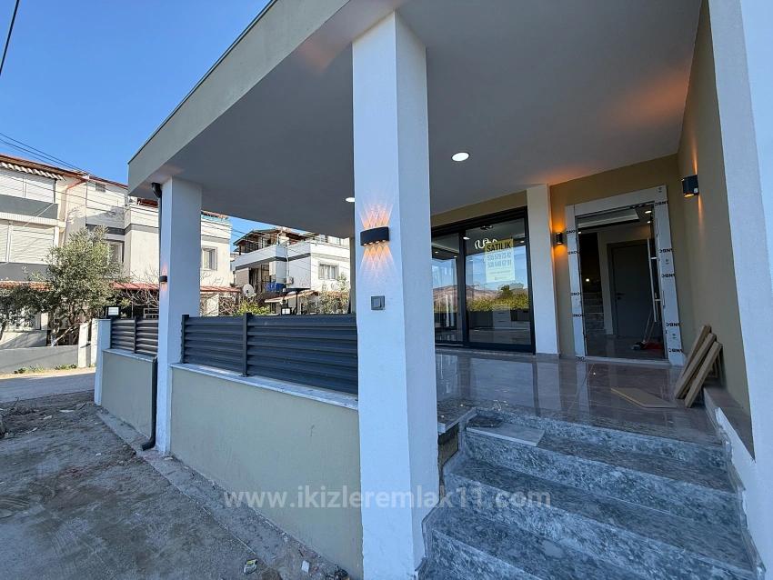 Luxury Brand New 3+1 Villa With Garden For Sale Near The Sea In Doğanbey, Seferihisar.