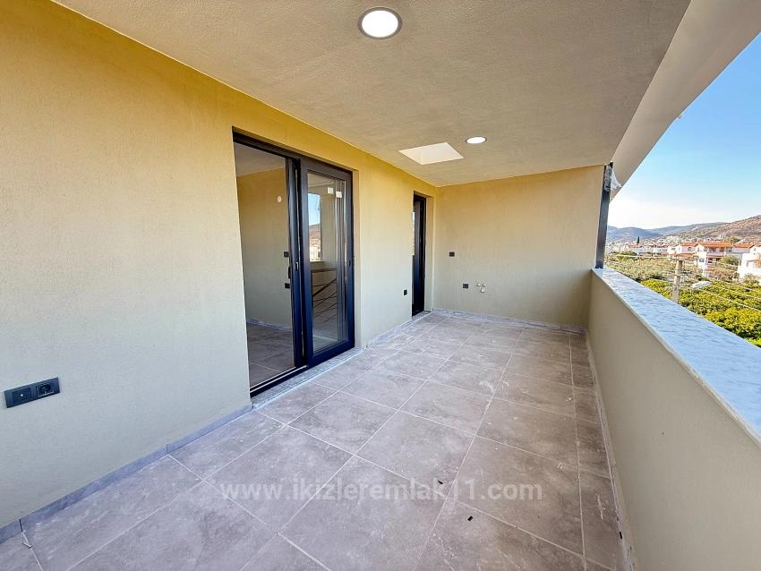 Luxury Brand New 3+1 Villa With Garden For Sale Near The Sea In Doğanbey, Seferihisar.