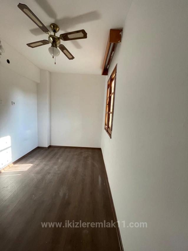 3+1 Duplex Villa With Garden For Sale In Seferihisar Ürkmez, Facing The Sea.