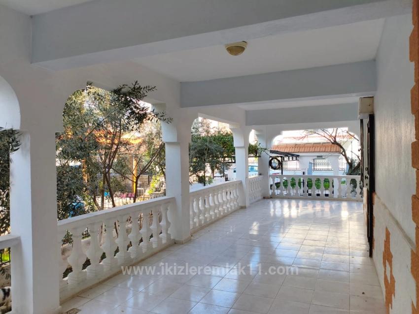 Detached 6+1 Villa With Garden For Sale In Doğanbey, Seferihisar