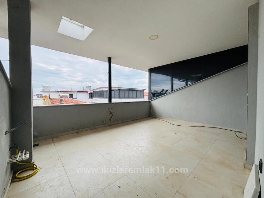 3+1 Duplex Villa For Sale In Seferihisar Doğanbey Center