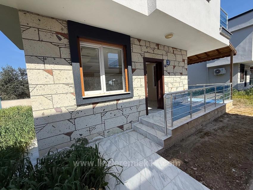 In Seferihisar Doğanbey, A Detached 3+1 Villa With A Large Garden For Sale